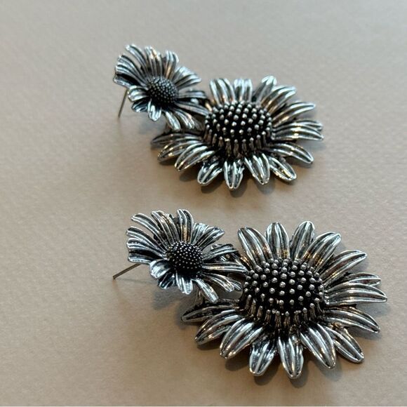 Sunflower earrings #1545 - Picture 4 of 5